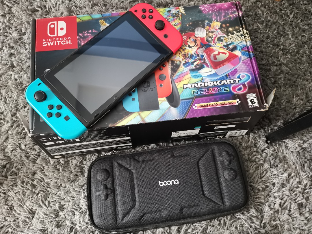 Cheap! Nintendo Switch Gen 1 Mario Kart (+ Extra Accesories) READ