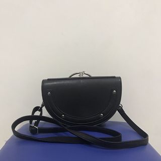 (Kategori: ) berada di . Dikirim oleh brandedstuff.js (ID iklan 1019583146, Gambar 1). Deskripsi: .