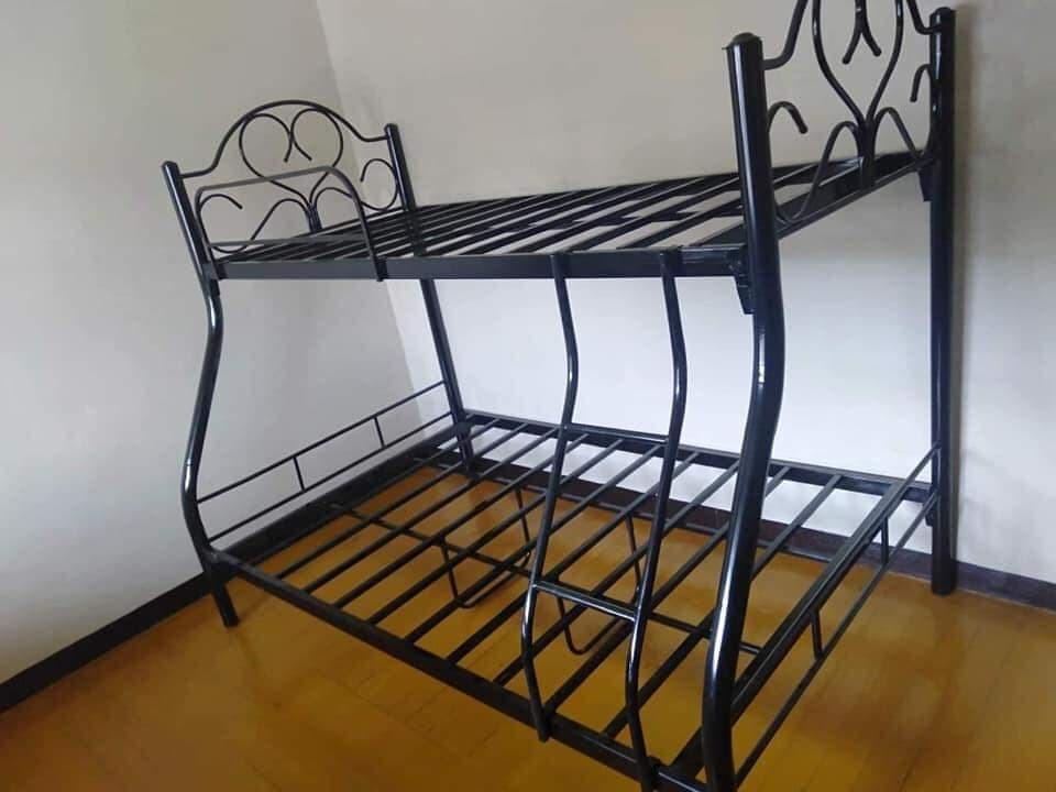 double deck bunkbed (Category: Bed Frames & Mattresses) located in Manila. Submitted by zhellesperas (Listing ID 1019577849, Image 1). Description: double deck tubing rtype style..semi double up en double down.size 36x48x75,good quality and heavy duty.black color only....we accept bulk orders and ready for delivery....