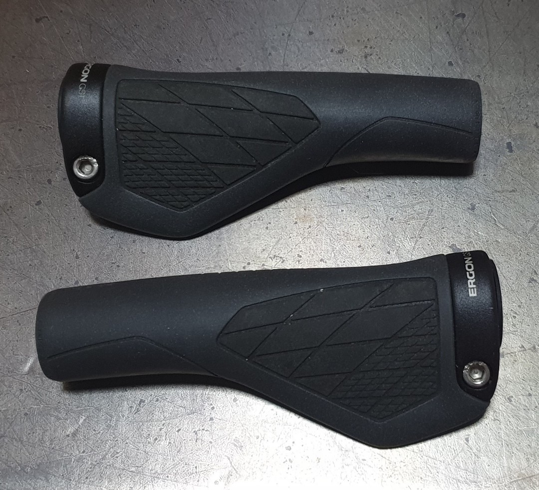 Ergon GS1 Grips Sports Equipment Bicycles Parts Parts