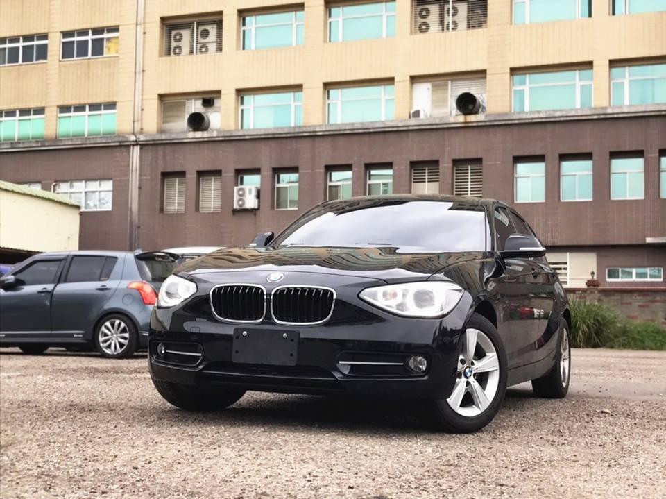 Fb搜尋 世康中古車買賣 熱門車款 14年bmw 116i Sport 黑色 汽車 汽車出售在旋轉拍賣