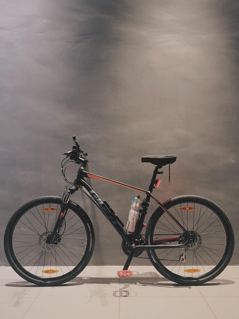 giant roam 3 hybrid bike