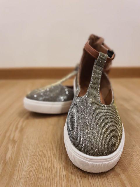 Glitter t clearance bar shoes