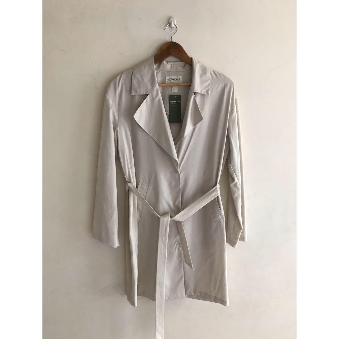 H M Conscious Lightweight Trench Jacket Outerwear W Belt Women S Fashion Clothes Outerwear On Carousell