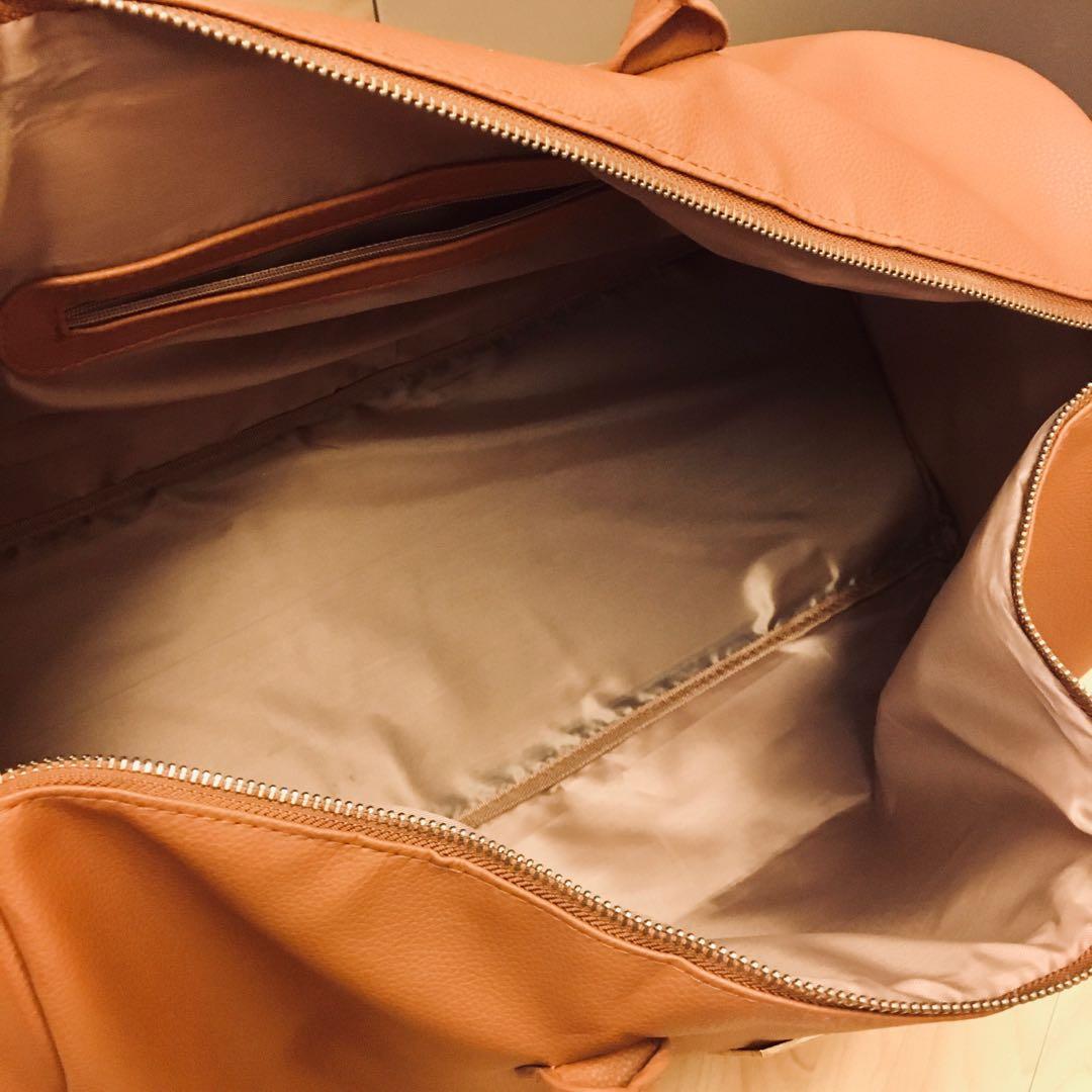 Johnnie Walker Travel Bag, Men's Fashion, Bags, Belt bags, Clutches and