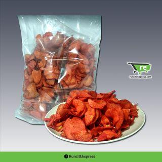 Kerepek Ubi Pedas Banting Spicy Tapioca Snack 1kg Food Drinks Packaged Snacks On Carousell
