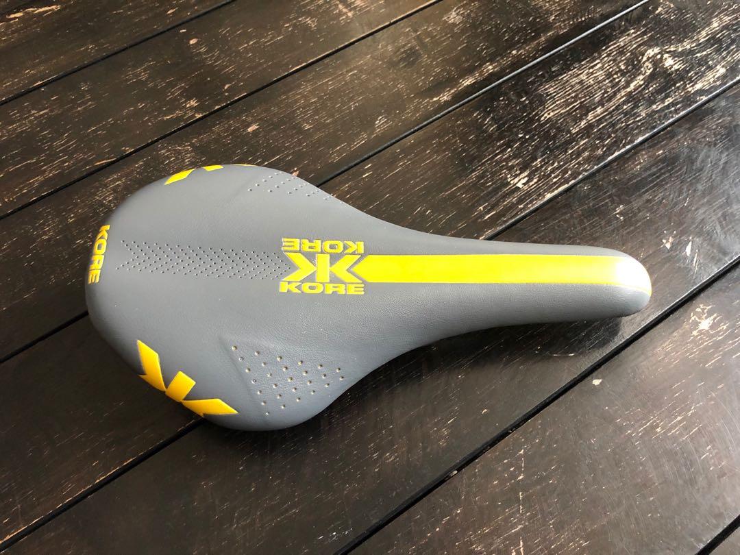 trekking 900 gel bike saddle