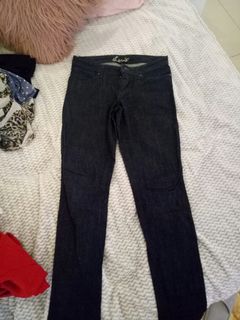 (Category: ) located in . Submitted by laces95 (Listing ID 1019673501, Image 1). Description: .