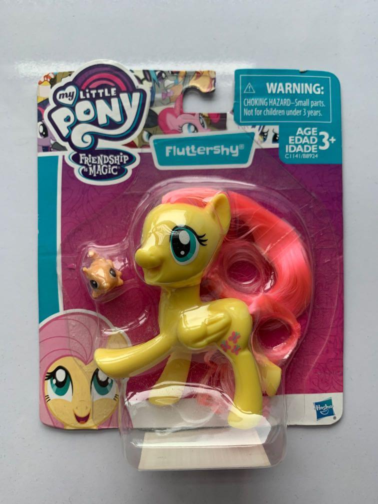 Amazon Com My Little Pony Explore Equestria Fluttershy Picnic Poseable Pony Toys Games