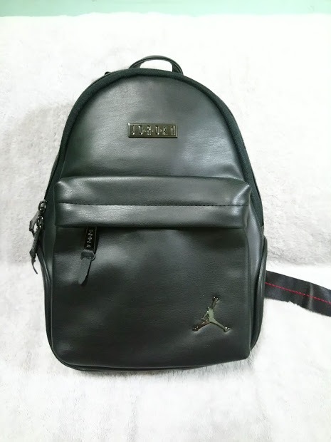 Jordan regal sales air mini backpack