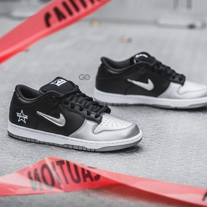 nike sb dunk low supreme jewel