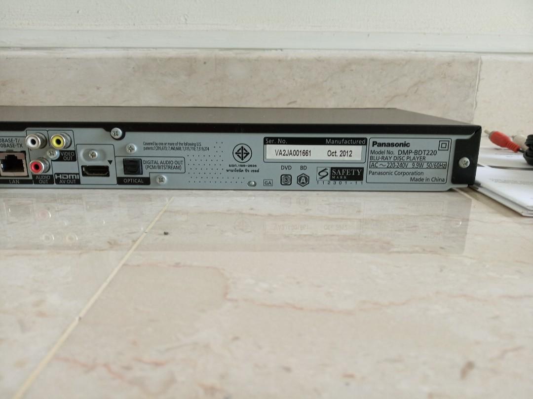 Panasonic Bluray Disc Player DMPBDT220, Home Appliances, TVs