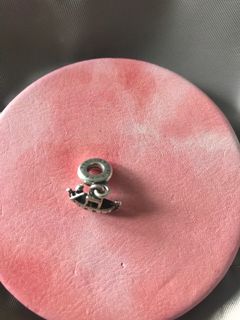 (Category: ) located in . Submitted by cloudninetynine (Listing ID 1019606119, Image 1). Description: .