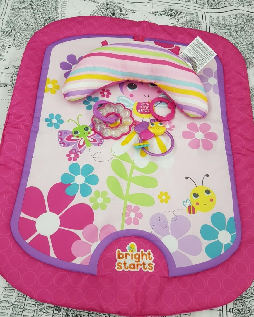 Preloved baby apparel (Category: Infant Playtime) located in Las Pinas. Submitted by aizophrenic (Listing ID 1019607345, Image 2). Description: For take all Tummy time mat texture bracelet stroller pad all in very good condition.