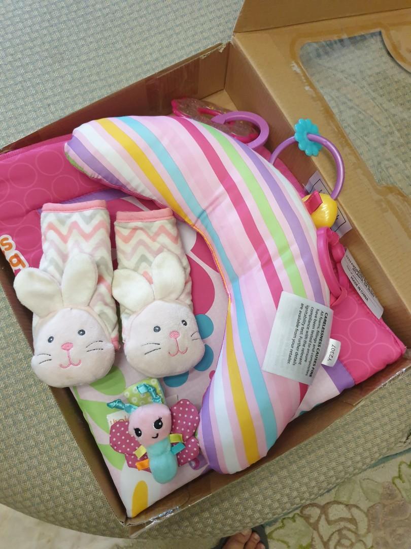 Preloved baby apparel (Category: Infant Playtime) located in Las Pinas. Submitted by aizophrenic (Listing ID 1019607345, Image 1). Description: For take all Tummy time mat texture bracelet stroller pad all in very good condition.