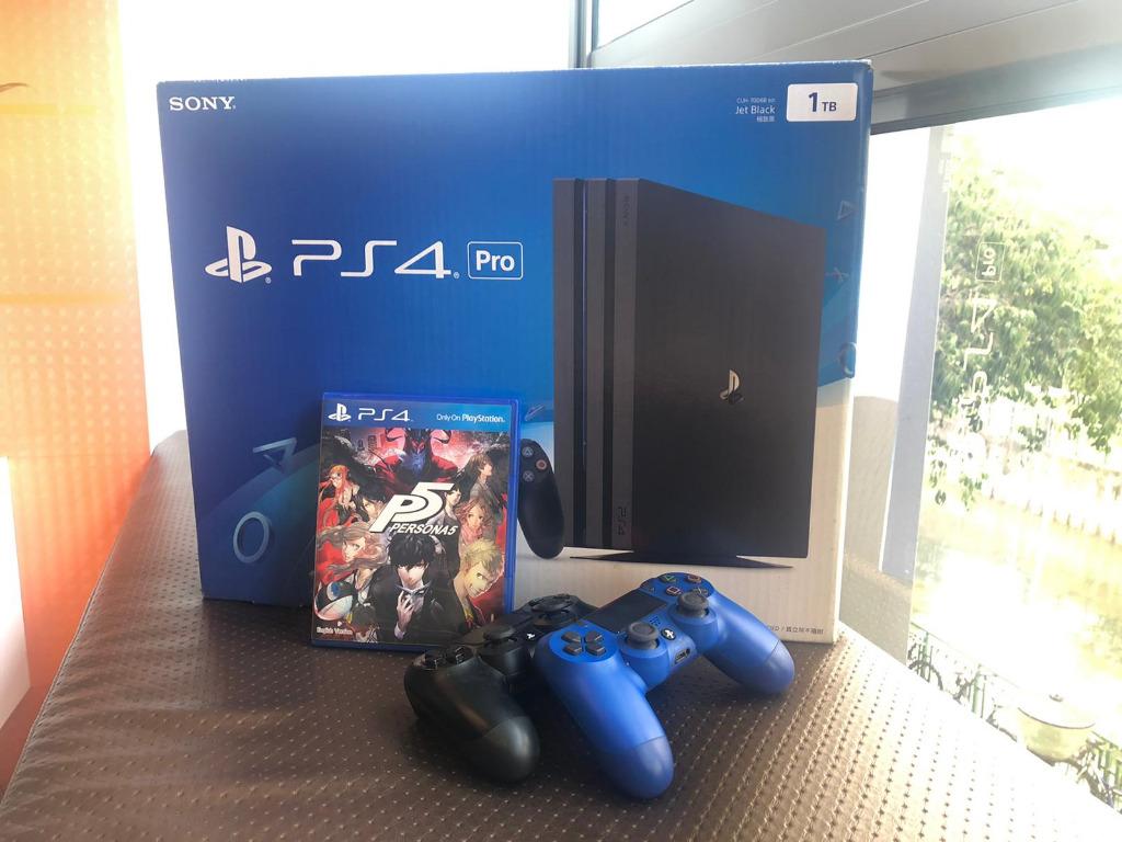 ps4 pro 1tb with 2 controllers