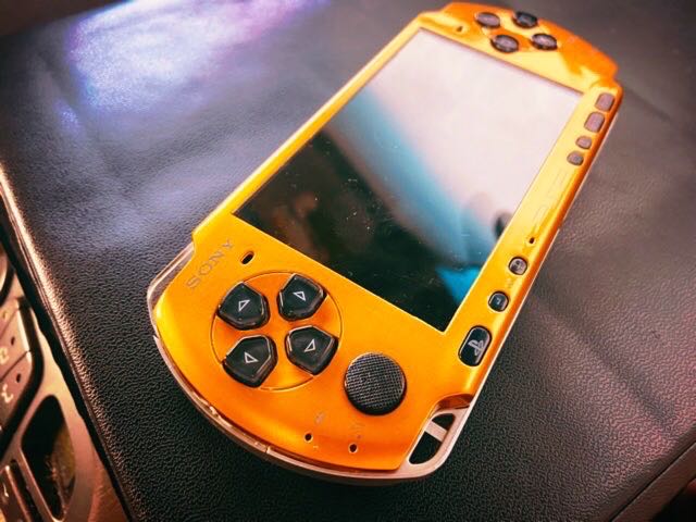 psp 3000 gold