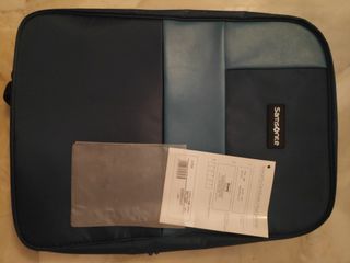 samsonite gurney plaza