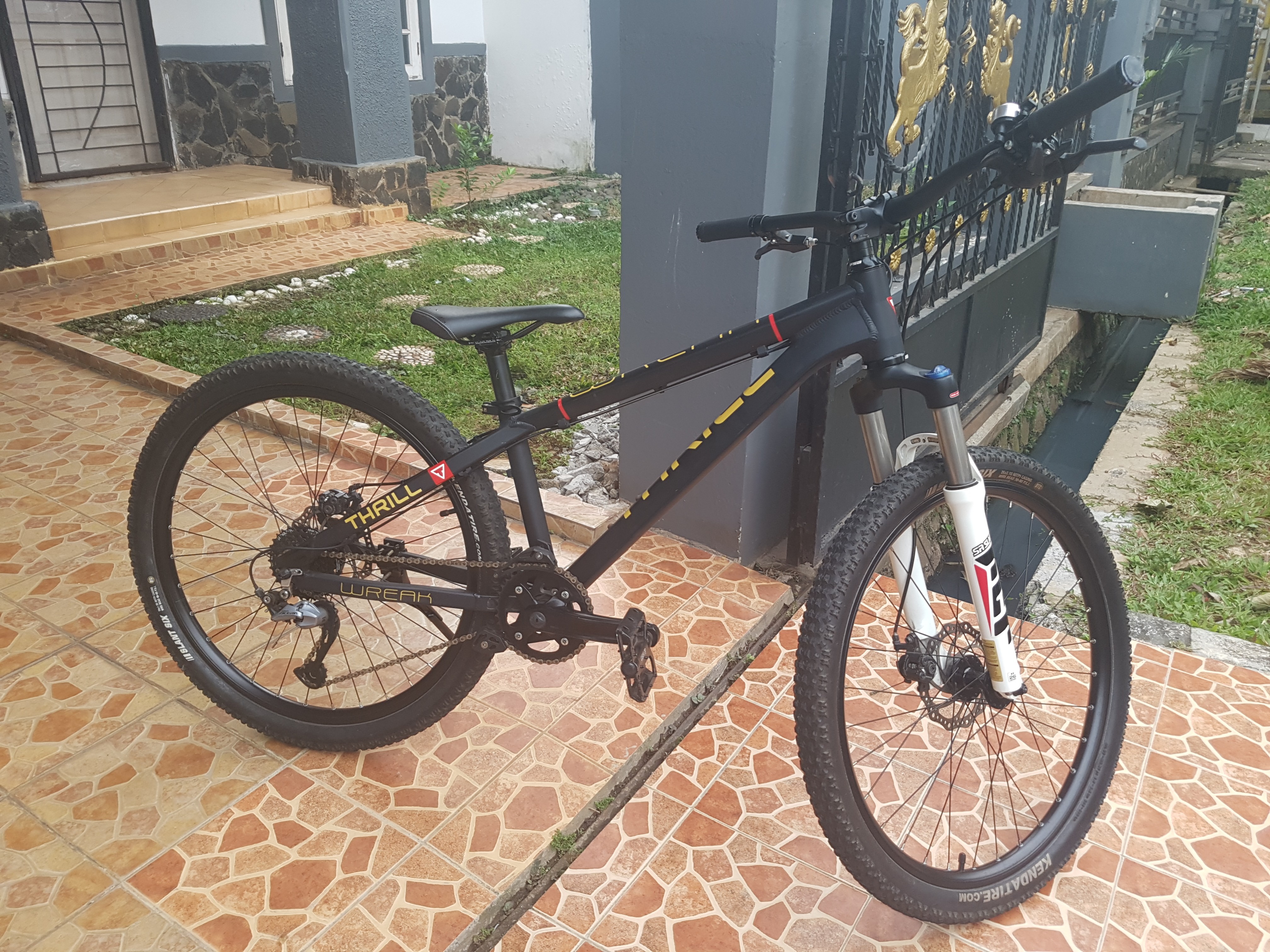 Sepeda thrill wreak discount