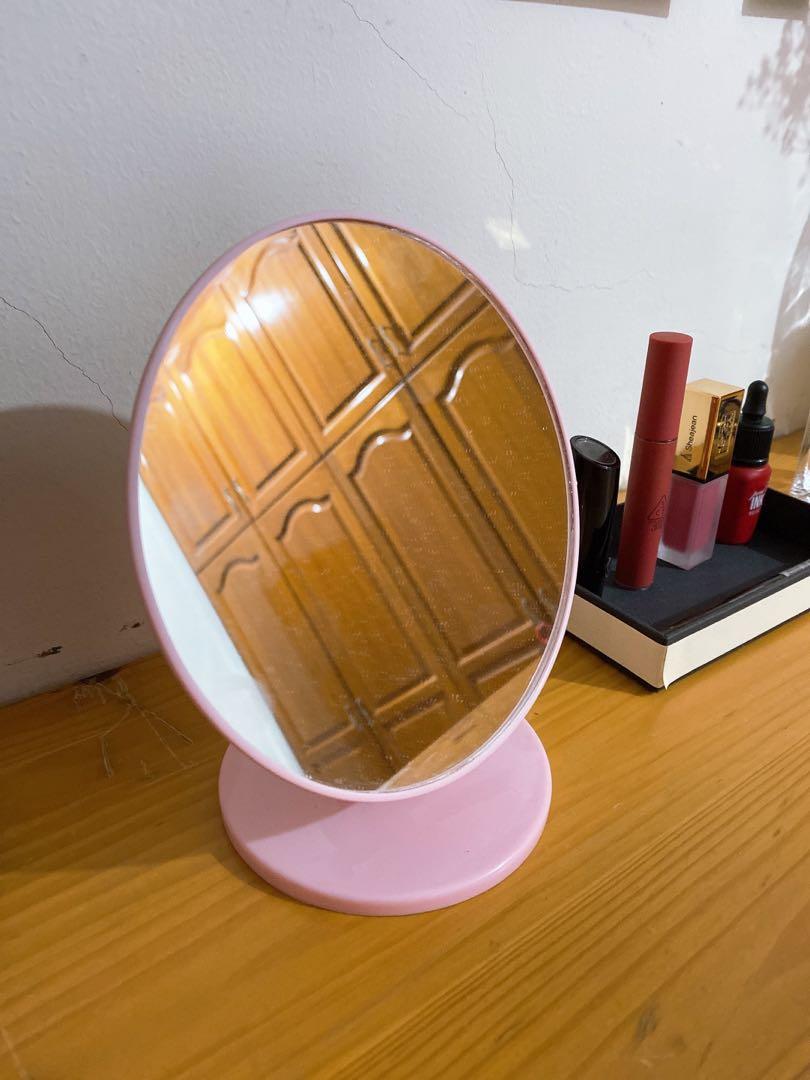 Table Mirror (Category: Mirrors) located in Petaling Jaya. Submitted by peijeanoink (Listing ID 1019677217, Image 1). Description: .