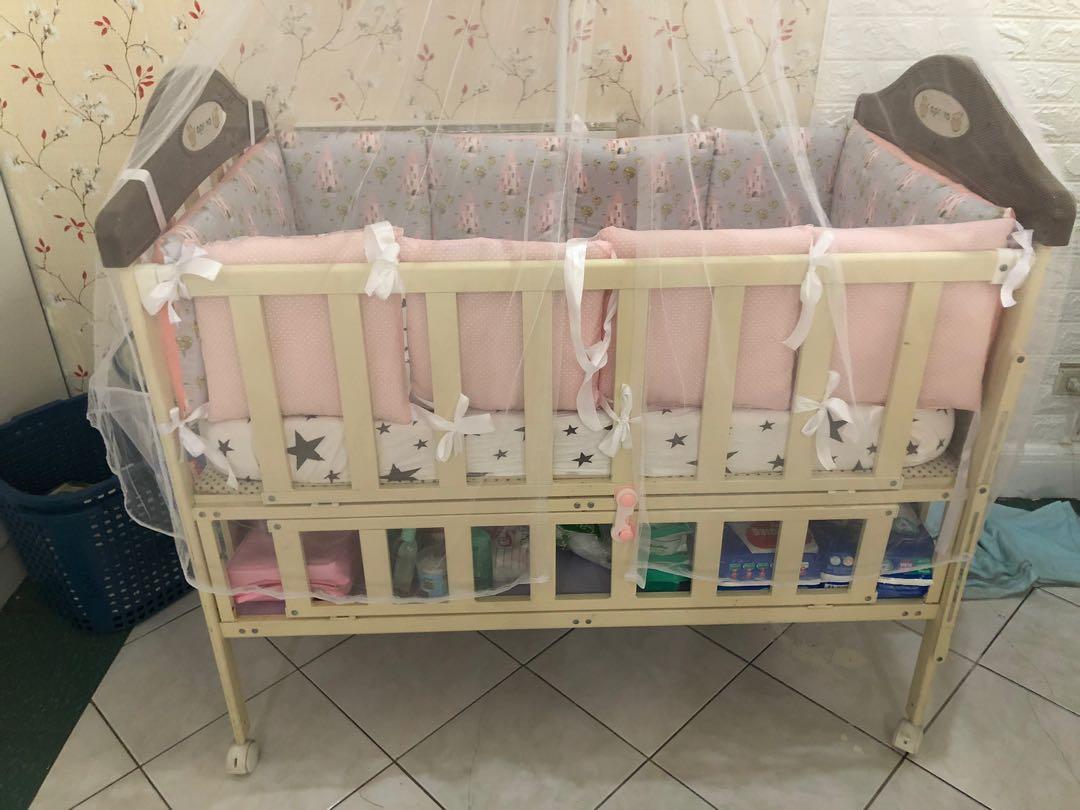 apruva metal crib with bassinet
