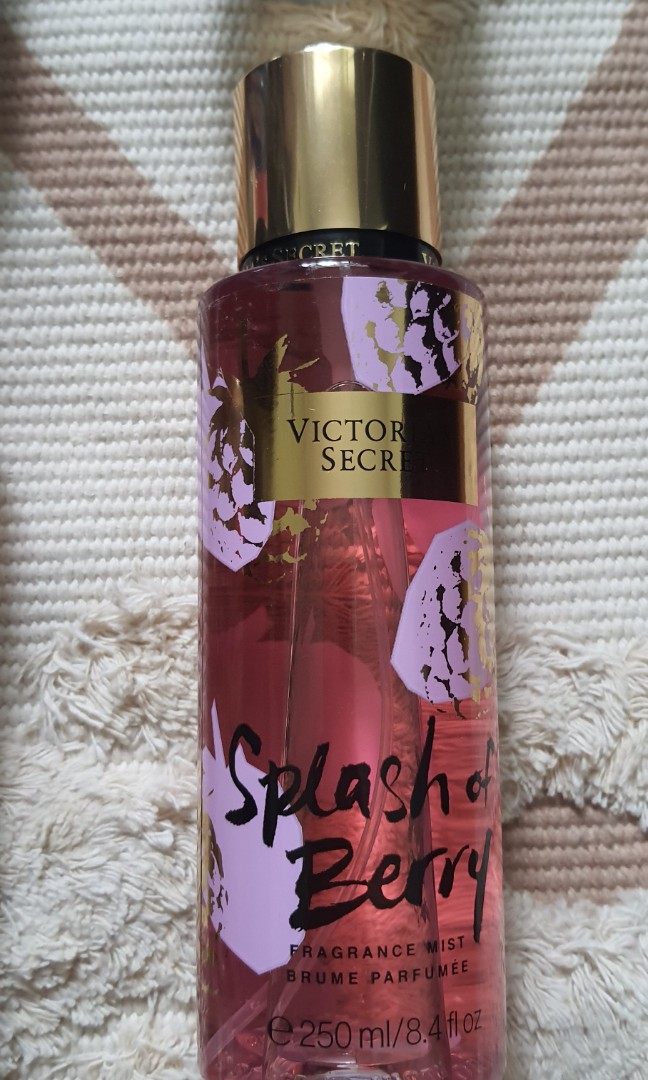Splash of berry sales victoria secret review