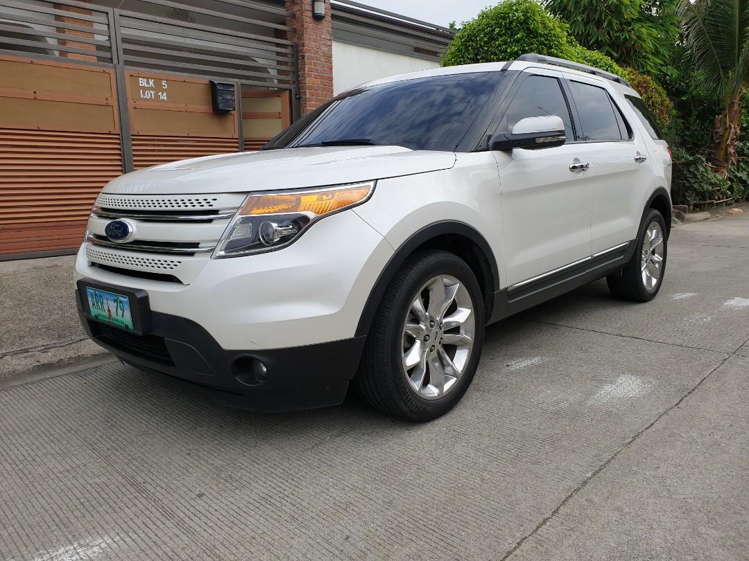 2012 Ford Explorer 3.5 V6 automatic 4x4 sunroof top of the