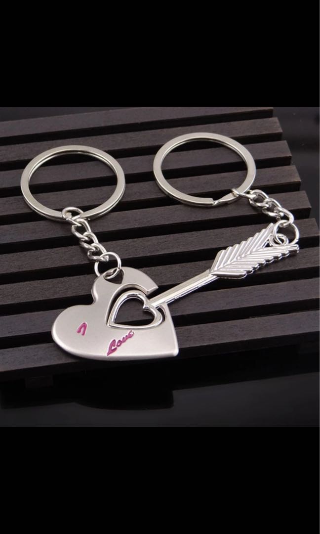 A Pair Of Couple Keychain! Key To My Heart! Couple Gift!