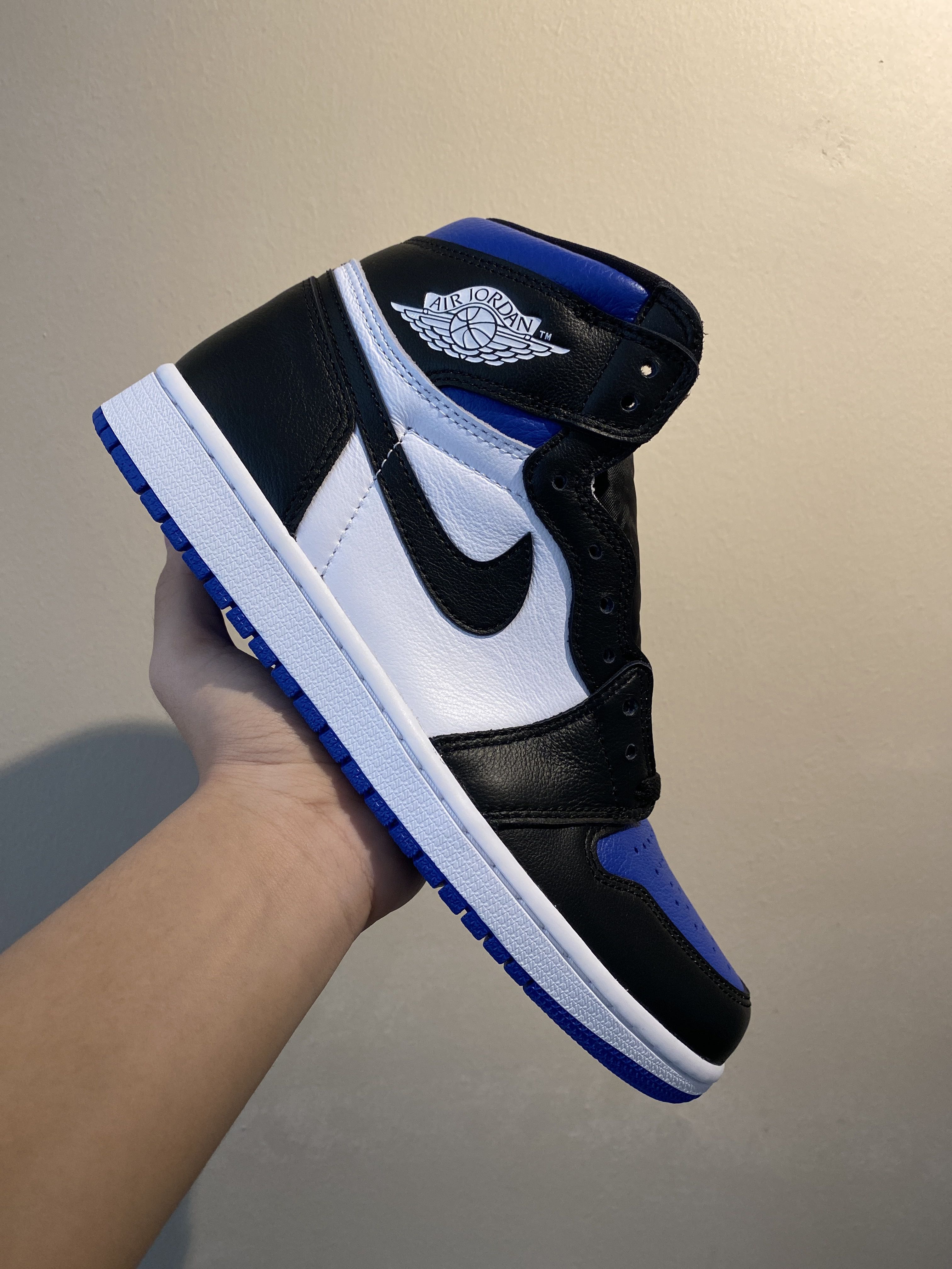 air jordan 1 royal toes