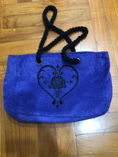 (Category: ) located in . Submitted by valentine_lion (Listing ID 1019980194, Image 1). Description: .