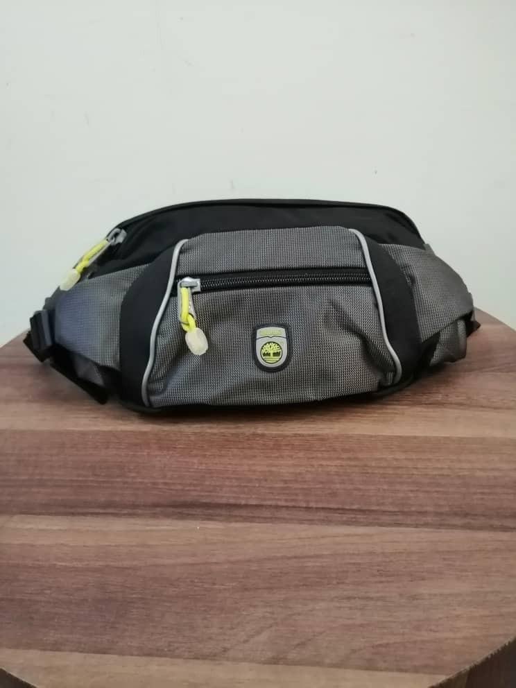 Timberland discount pouch bag