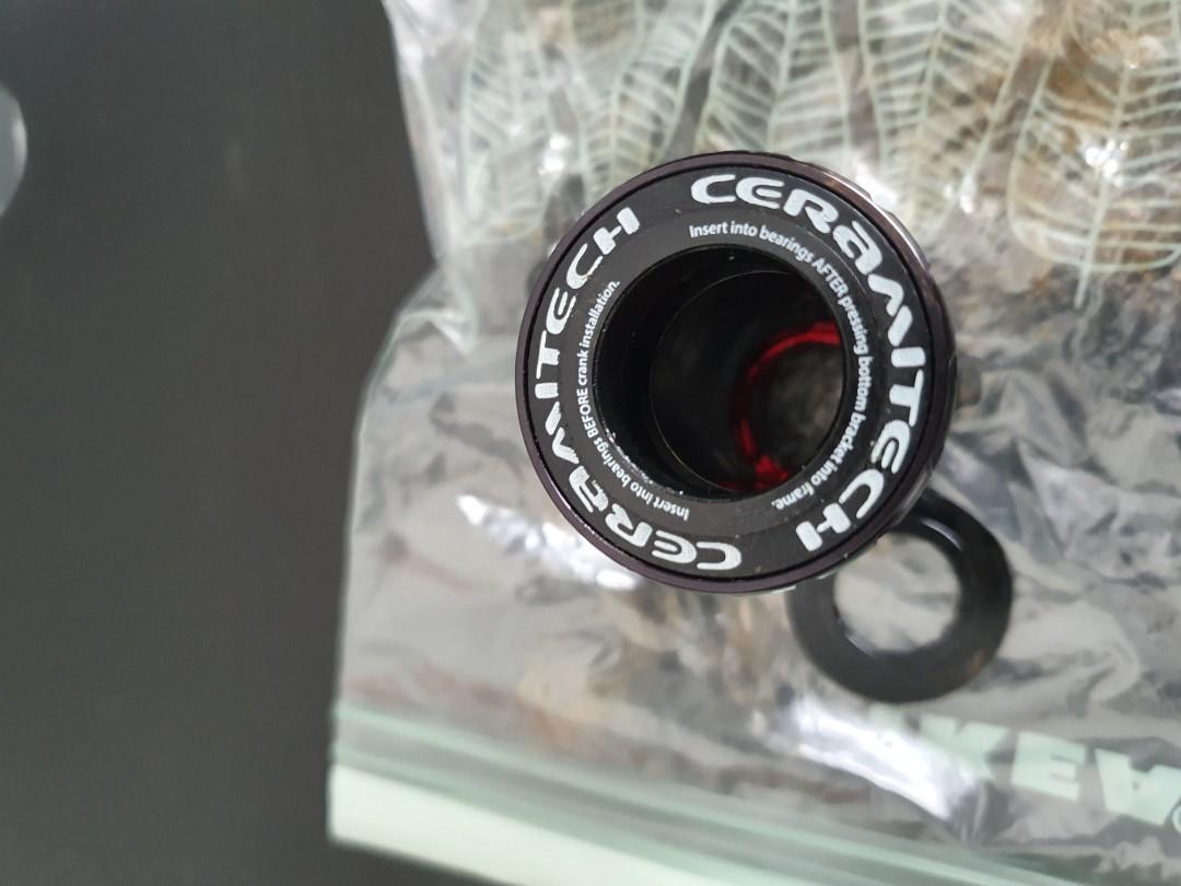 pinarello f10 bottom bracket