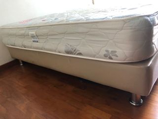 (Category: ) located in . Submitted by som123 (Listing ID 1019788921, Image 1). Description: .