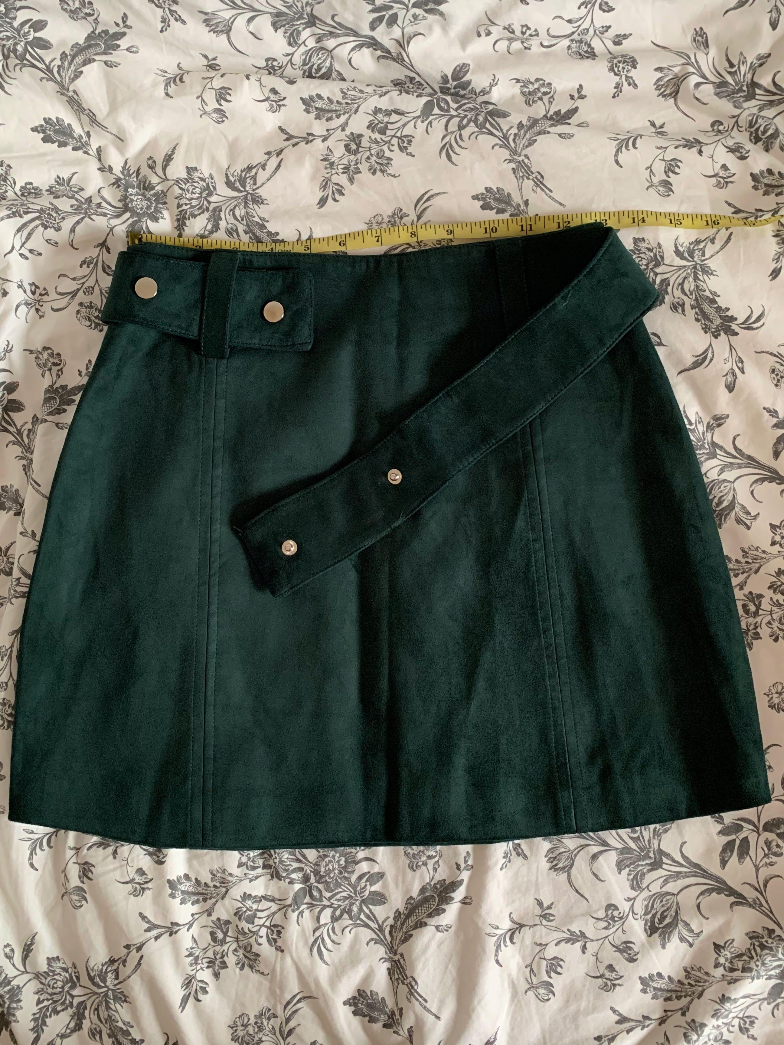 Bnwt Dark Green Mini Skirt Women S Fashion Bottoms Skirts On Carousell