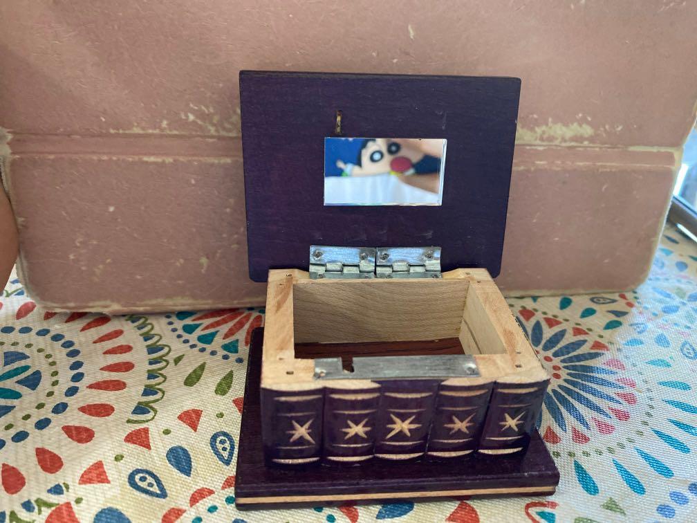 Hungarian Budapest puzzle box with a mirror 秘密盒連鏡 carouselljackpot, 興趣