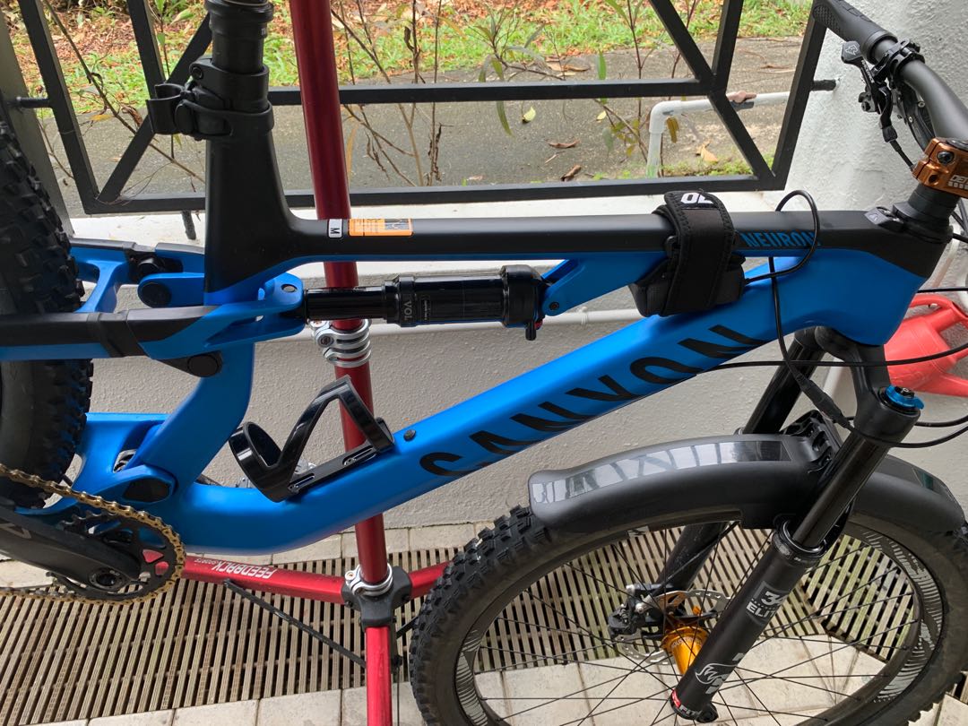 canyon neuron carbon