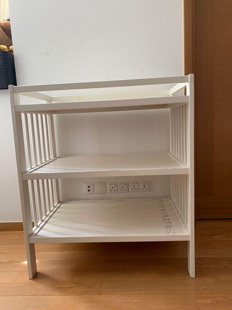 sturdy changing table