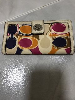 (Category: ) located in . Submitted by sharon081 (Listing ID 1019804822, Image 1). Description: .