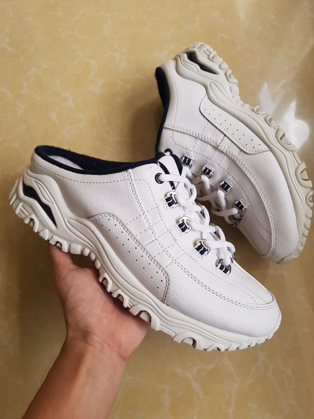 Cross sale trekkers sneakers