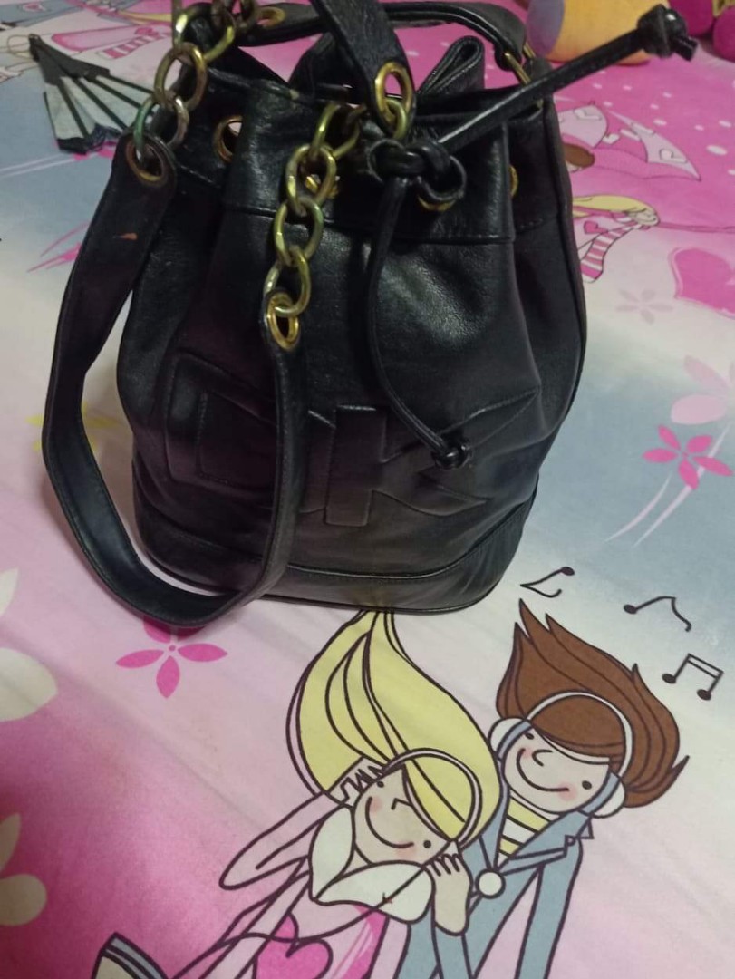 dk sling bags