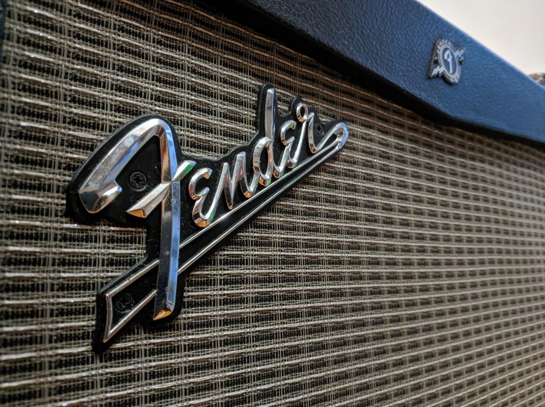 Fender Mustang II v2 40W Guitar Amplifier, Hobbies & Toys, Music