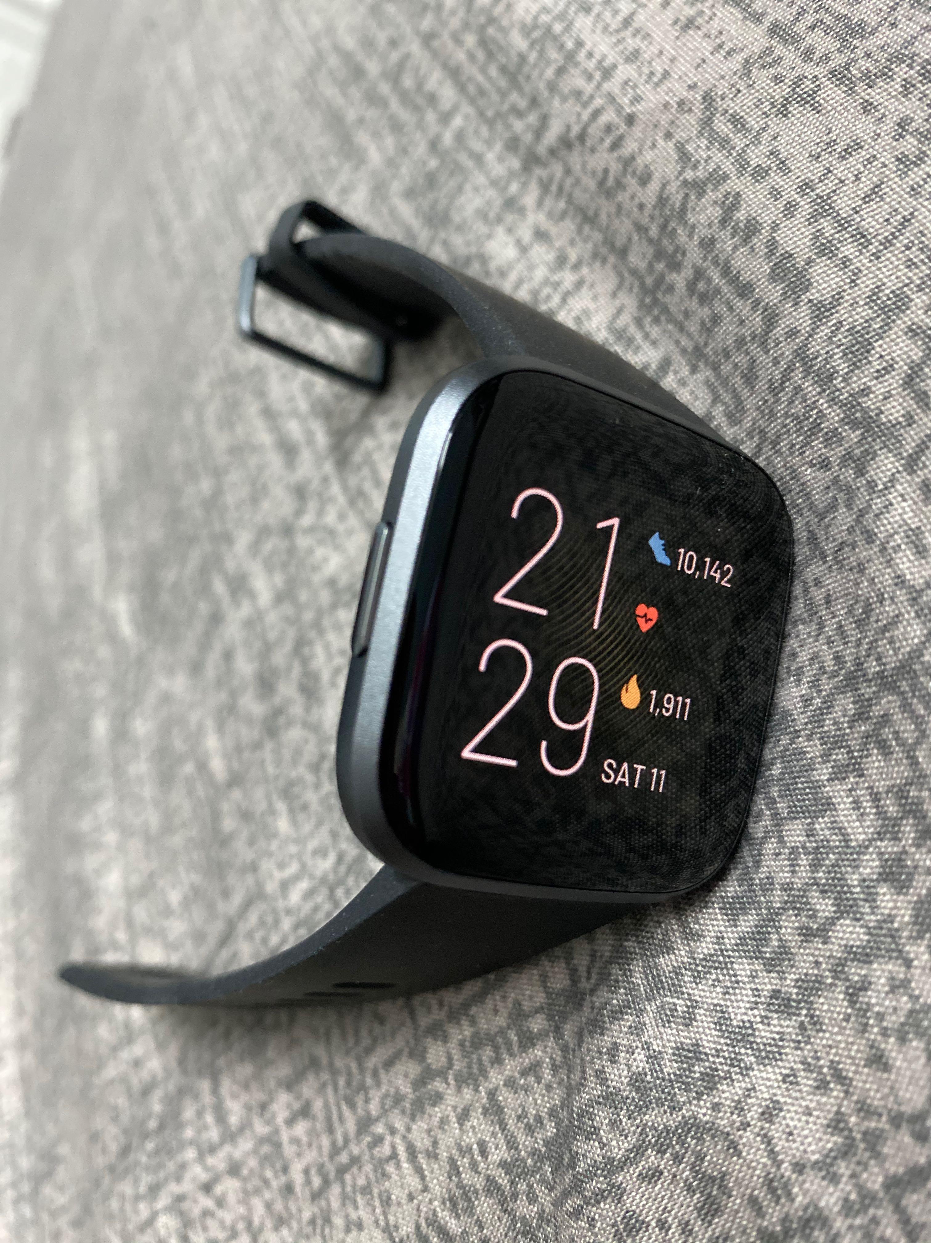 jual fitbit versa