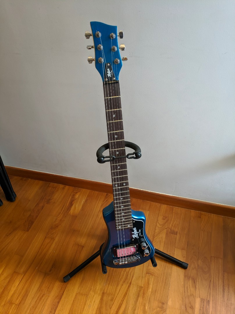 Hofner Shorty Travel Electric Guitar Stand Bag Strap Music Media Music Instruments On Carousell