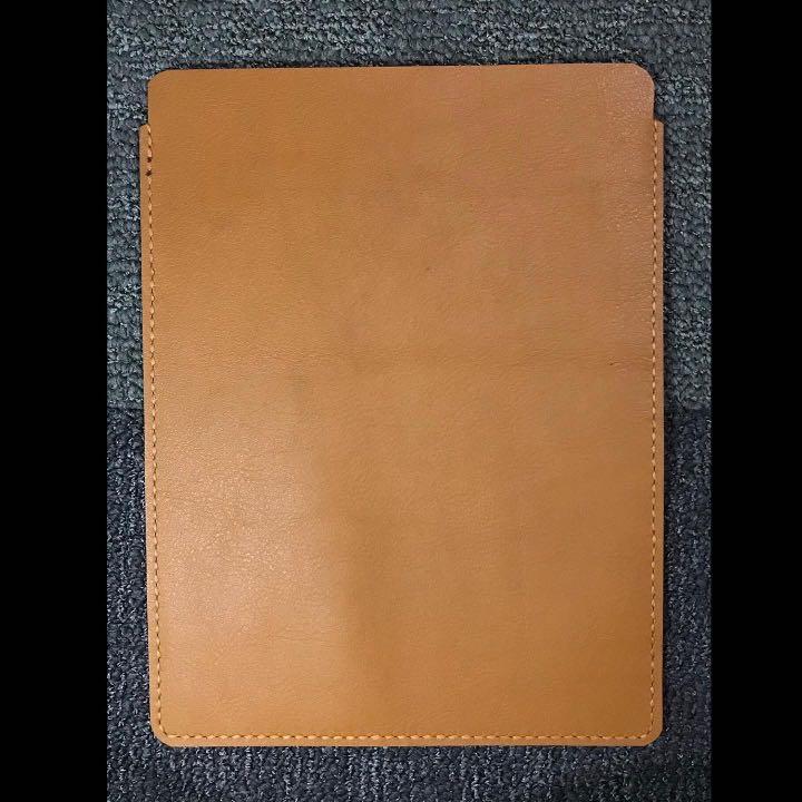 Ipad Pro Sleeves (Category: Cases & Sleeves) located in Pasig City. Submitted by meefinds (Listing ID 1019873382, Image 2). Description: Fits 11" Ipad Pro Dimension : 19.6cm x 28cm Handmade using genuine leather.