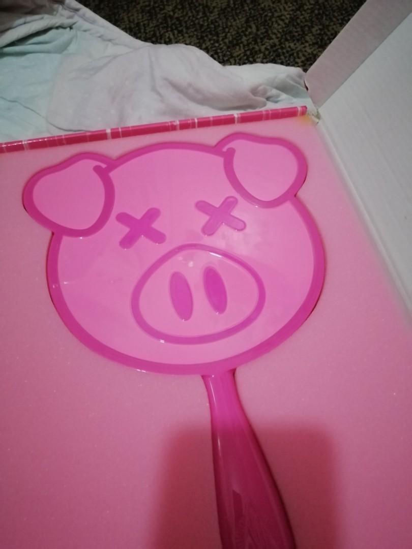Jeffree Star X Shane Dawson Pig Mirror Women S Fashion Accessories Others On Carousell