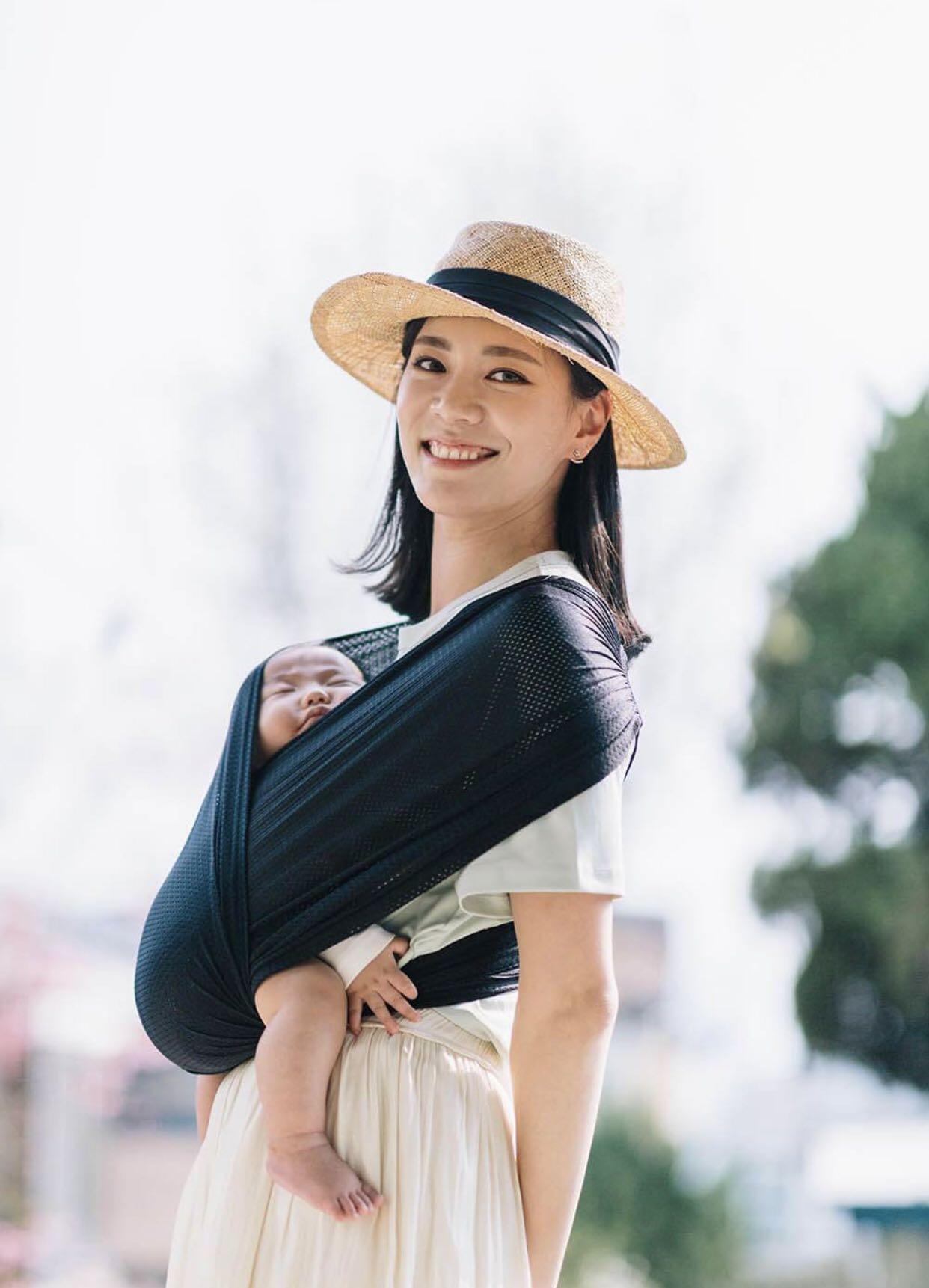 Konny baby carrier summer XS, 兒童＆孕婦用品, 其他 Carousell