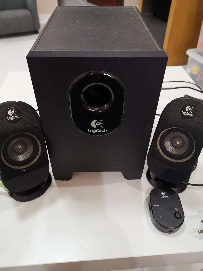 ulækkert rent faktisk vogn Logitech X-210 Speakers (2.1), Audio, Soundbars, Speakers & Amplifiers on  Carousell