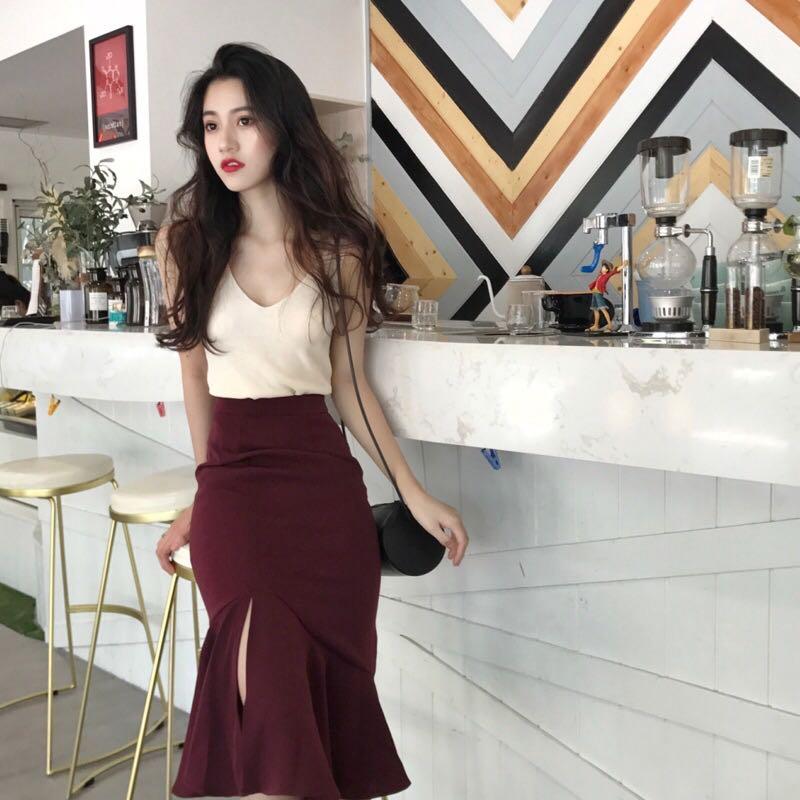 Maroon online mermaid skirt