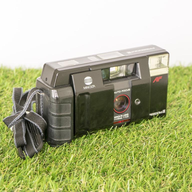 Minolta Freedom III 35mm F2.8 Film Camera, Photography, Cameras on
