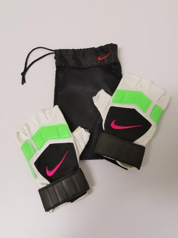 Nike futsal gloves cheap